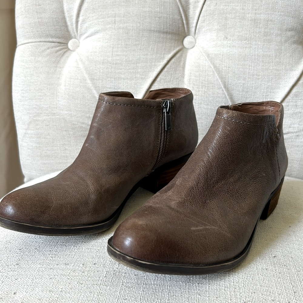 Lucky brand distressed brown leather short boots size 8 1/2